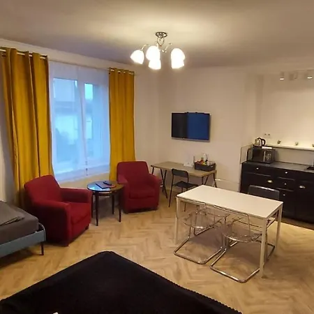 アパート Madera House